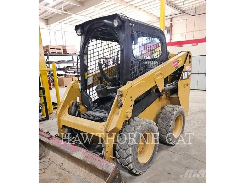 CAT 226D Šmykom riadené nakladače