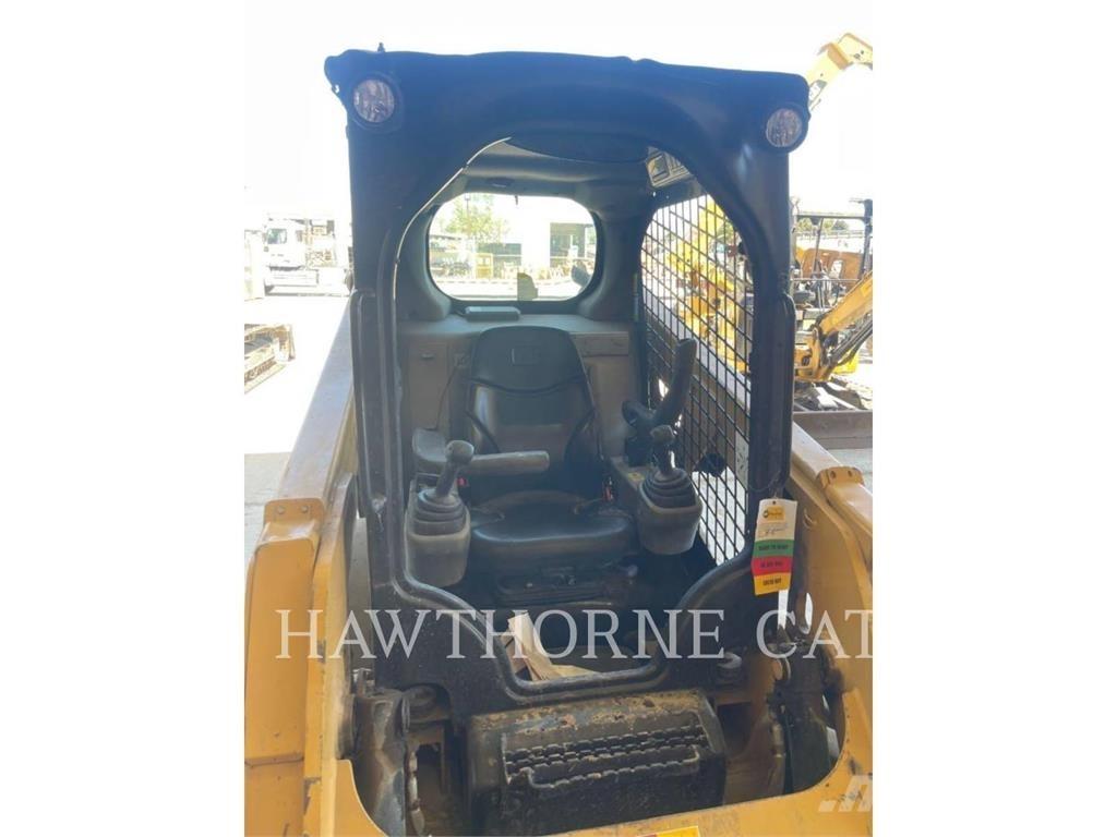 CAT 226D Šmykom riadené nakladače