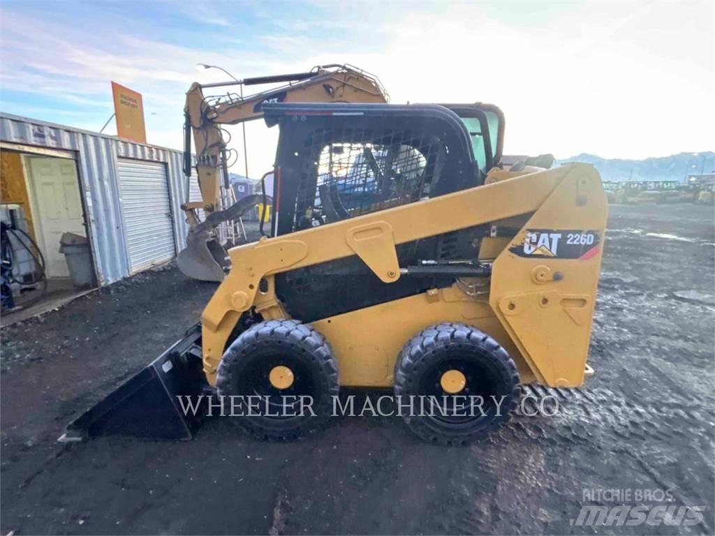 CAT 226D C1-H2 Šmykom riadené nakladače