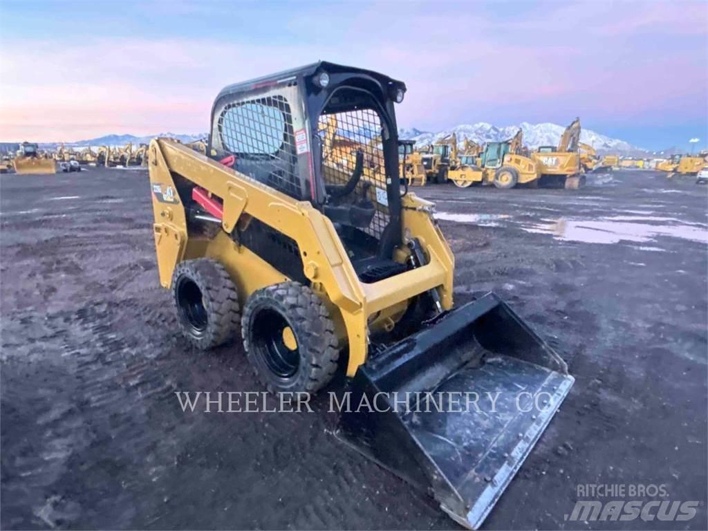 CAT 226D C1-H2 Šmykom riadené nakladače