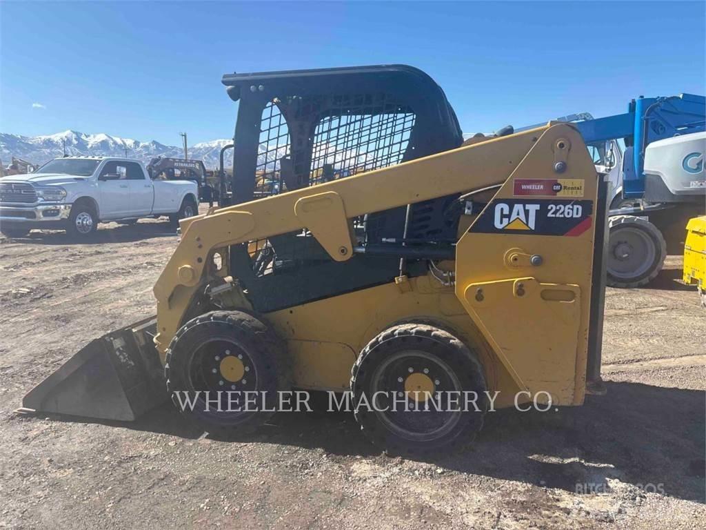CAT 226D C1-H2 Šmykom riadené nakladače
