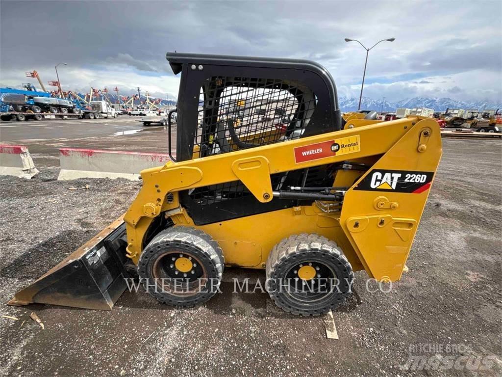 CAT 226D C1-H2 Šmykom riadené nakladače