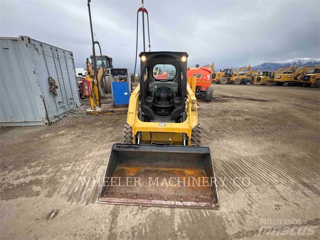 CAT 226D C1-H2 Šmykom riadené nakladače