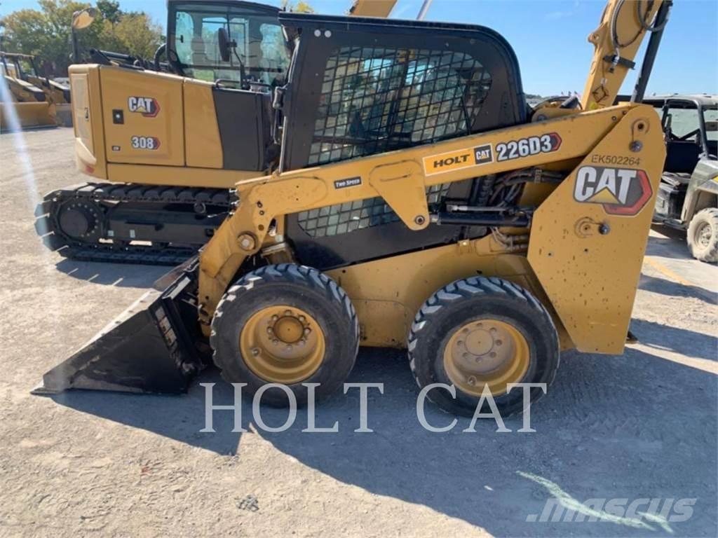 CAT 226D CAB Šmykom riadené nakladače