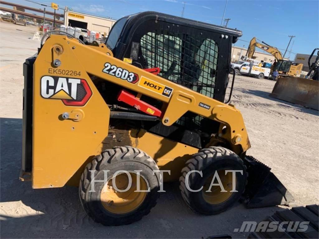 CAT 226D CAB Šmykom riadené nakladače