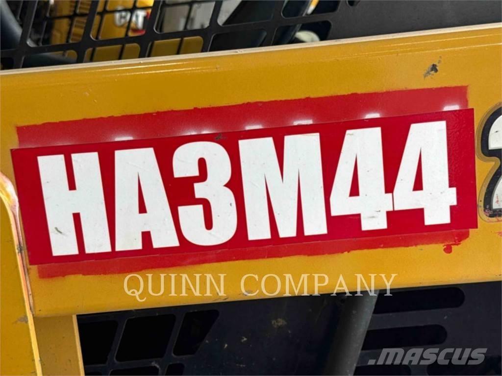 CAT 226D3 Šmykom riadené nakladače