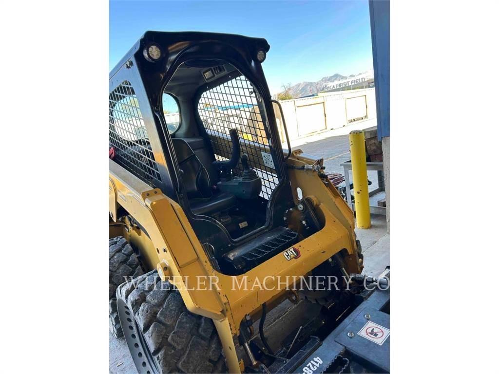 CAT 226D3 C1H2 Šmykom riadené nakladače