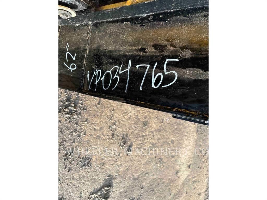 CAT 226D3 C3H2 Šmykom riadené nakladače