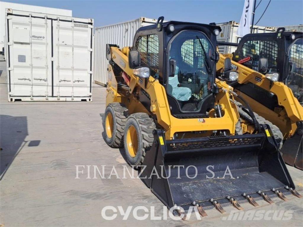 CAT 232D3 Šmykom riadené nakladače