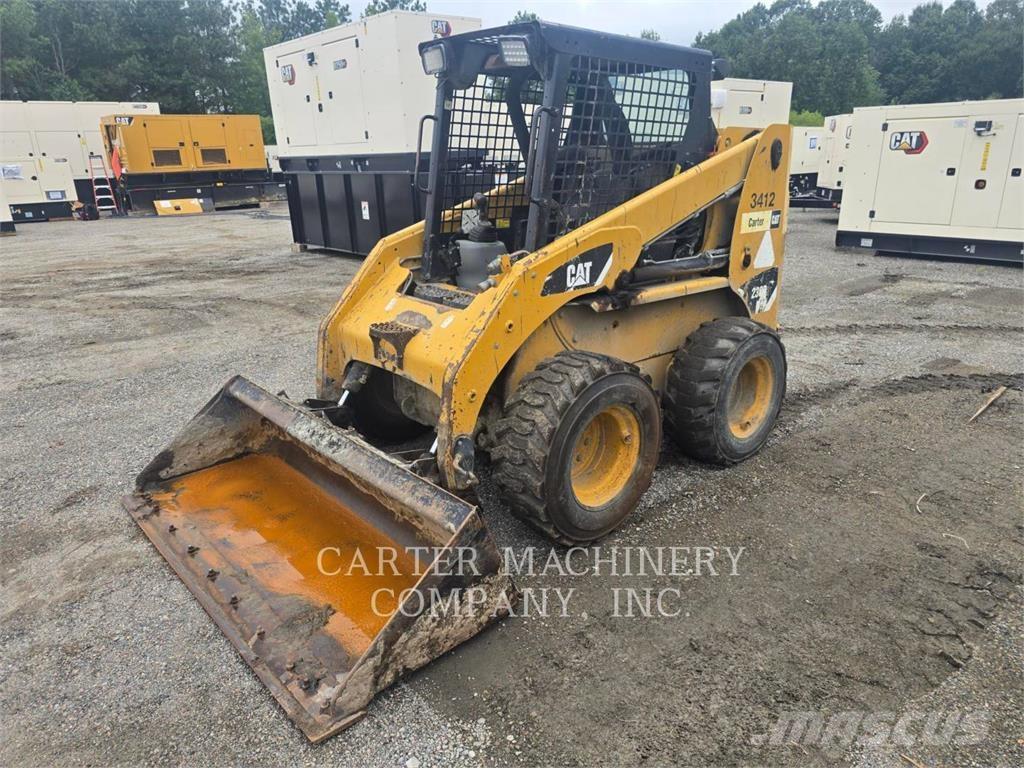 CAT 236 B SERIES 3 Šmykom riadené nakladače