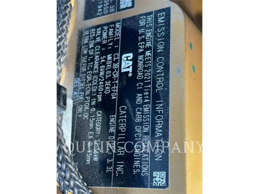 CAT 236D Šmykom riadené nakladače