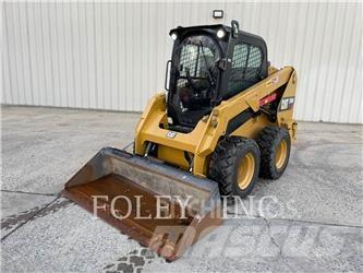 CAT 236D Šmykom riadené nakladače