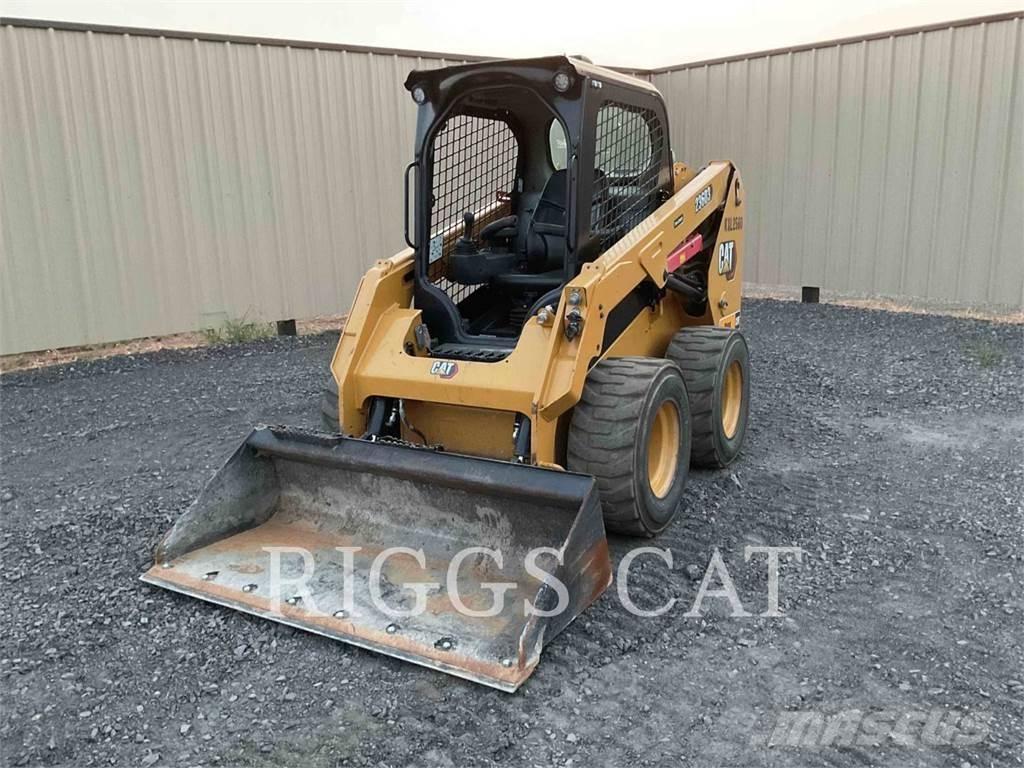 CAT 236D Šmykom riadené nakladače