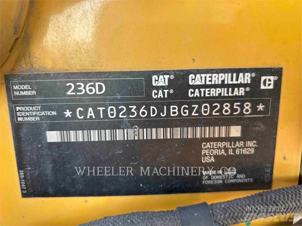 CAT 236D C3 2S Šmykom riadené nakladače