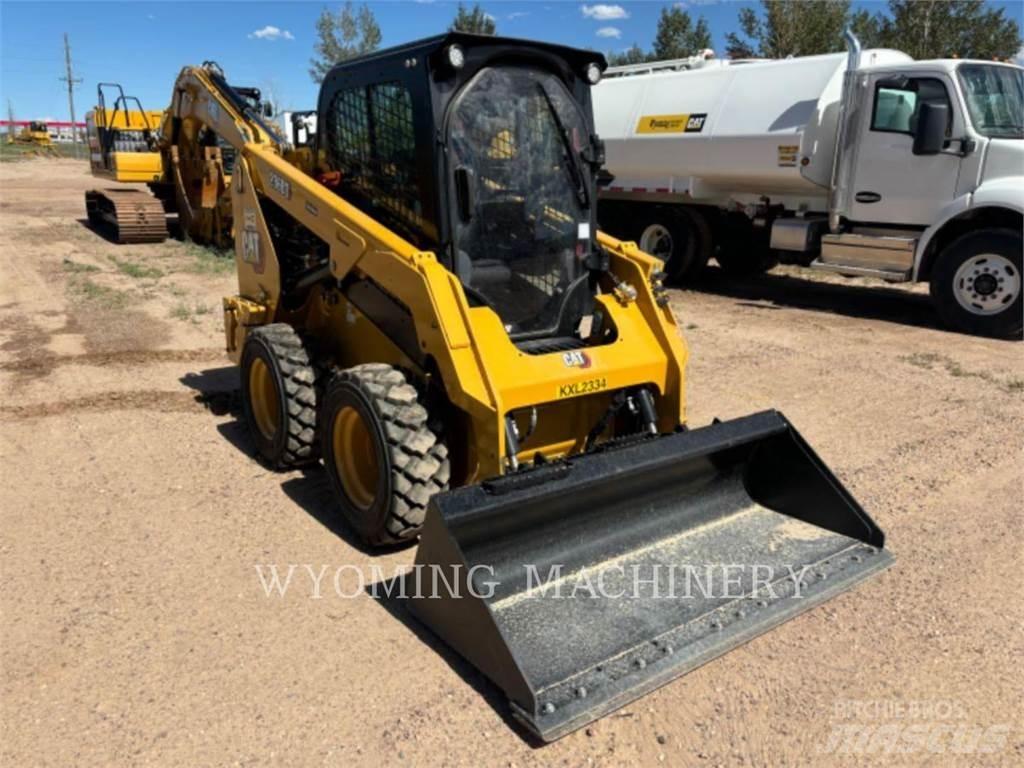 CAT 236D3 Šmykom riadené nakladače