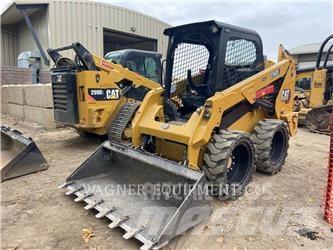 CAT 236D3 Šmykom riadené nakladače