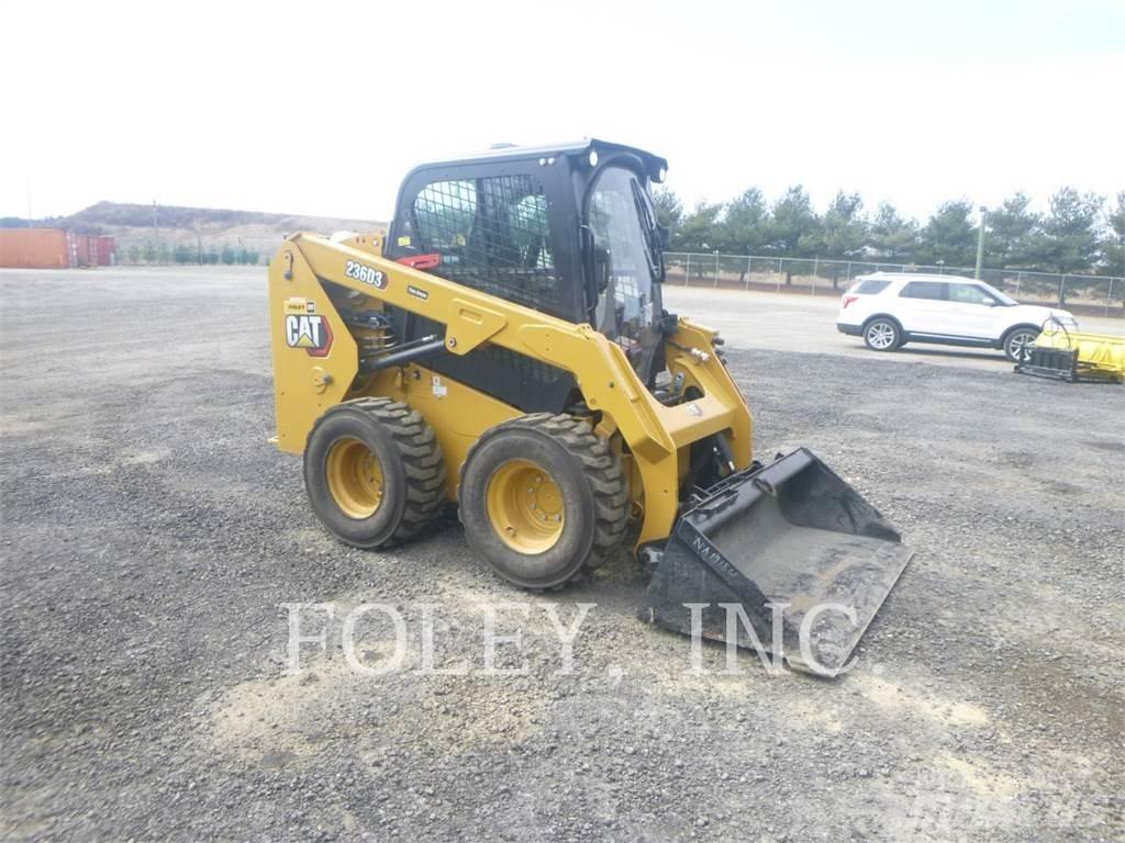 CAT 236D3 Šmykom riadené nakladače