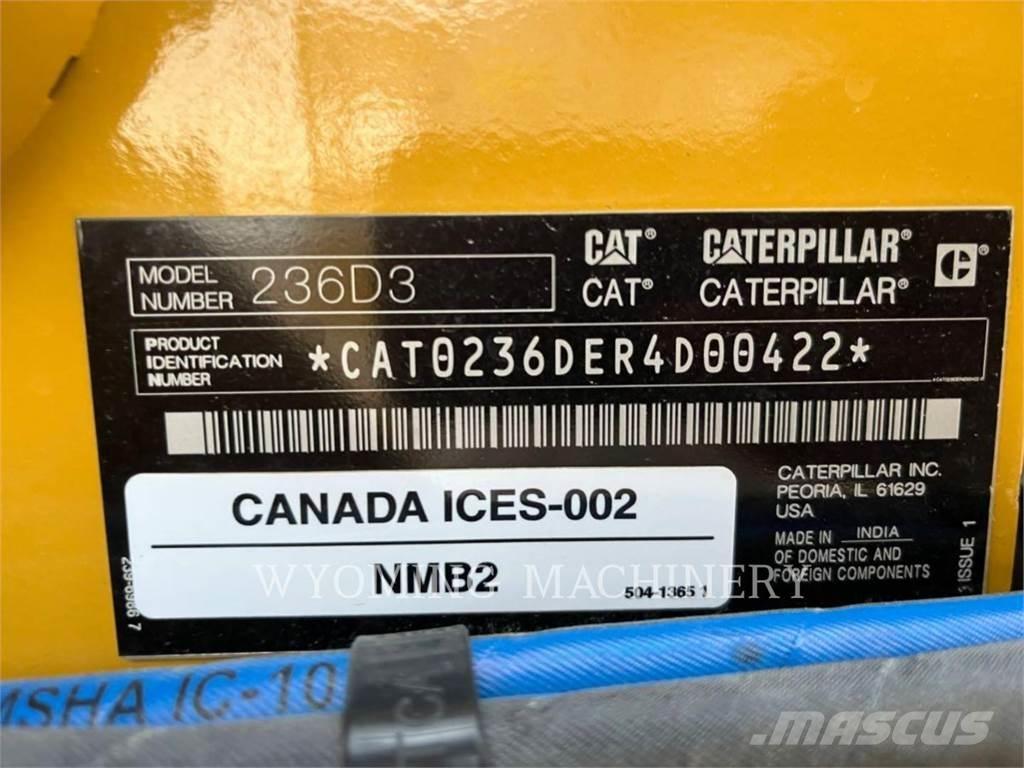 CAT 236D3 Šmykom riadené nakladače