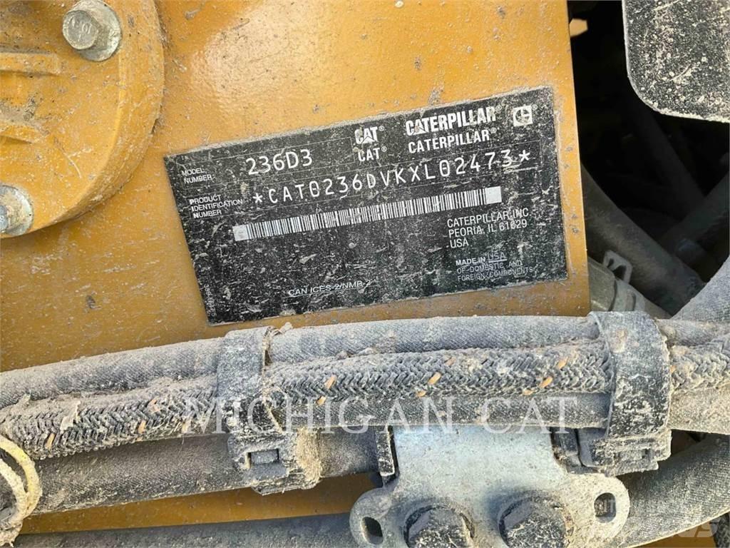 CAT 236D3 A2Q Šmykom riadené nakladače