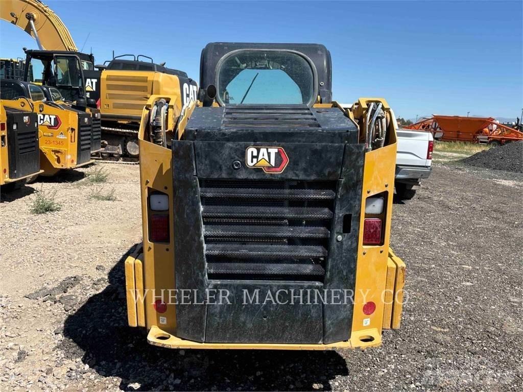 CAT 236D3 C3H2 Šmykom riadené nakladače