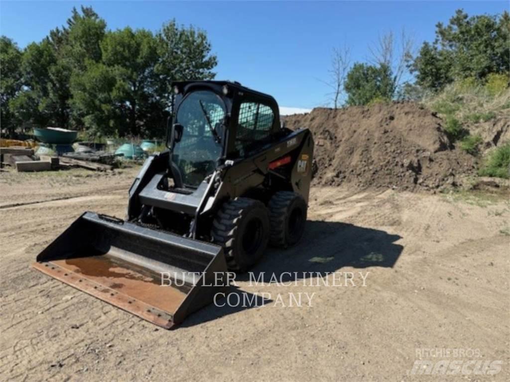 CAT 236D3 C3H2 Šmykom riadené nakladače