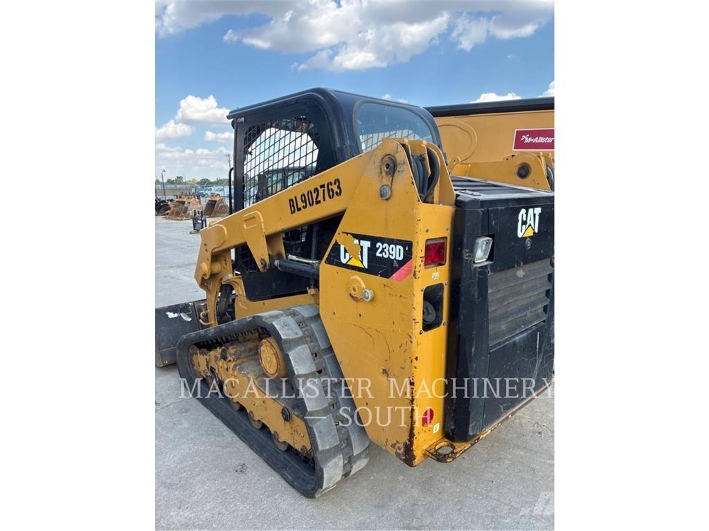 CAT 239D Pásové nakladače