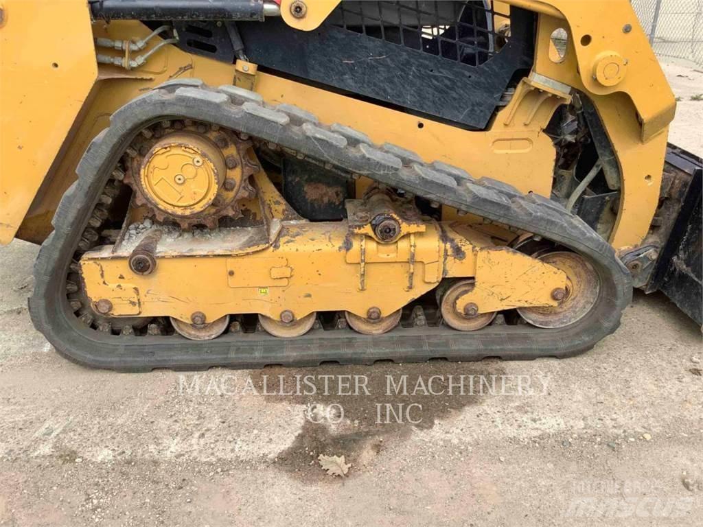 CAT 239D Pásové nakladače