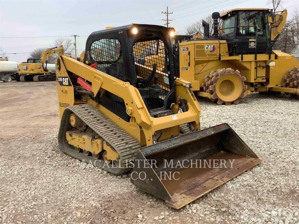 CAT 239D Pásové nakladače