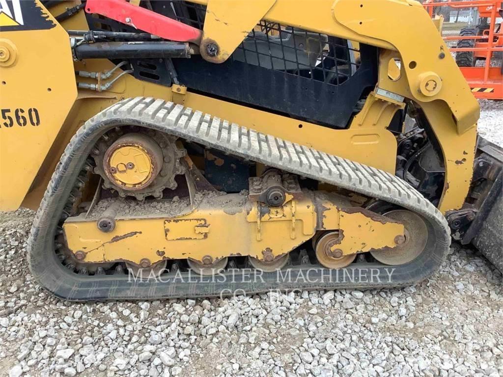 CAT 239D Pásové nakladače