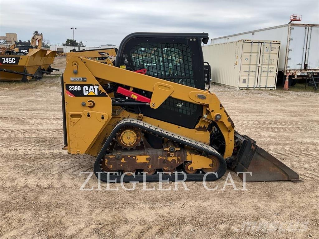 CAT 239D Pásové nakladače