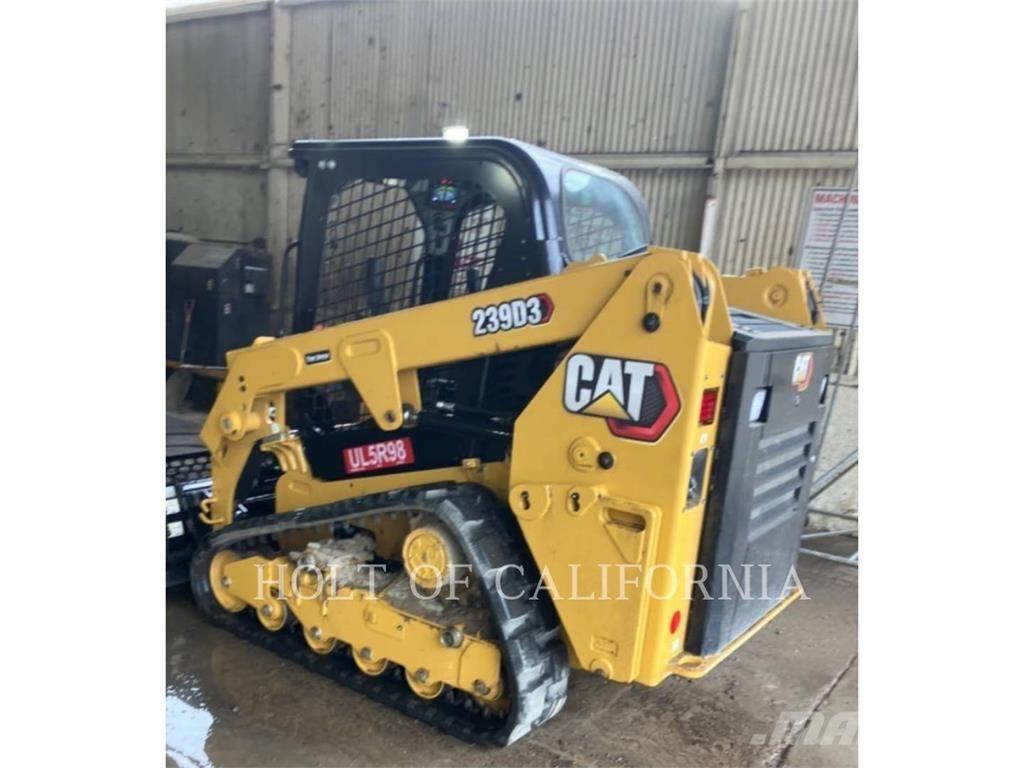 CAT 239D3 Šmykom riadené nakladače