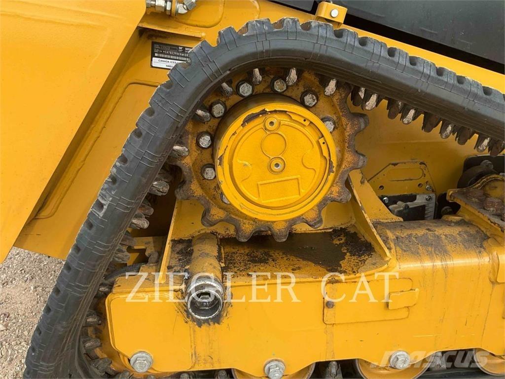 CAT 239D3 Pásové nakladače