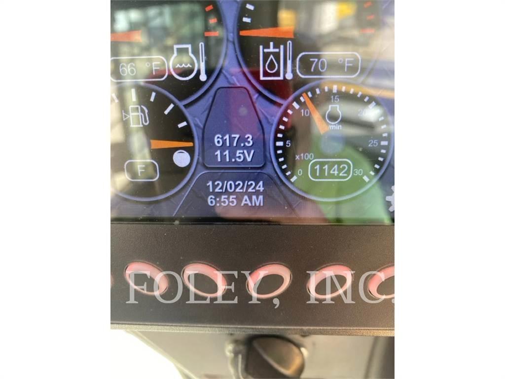 CAT 242D Šmykom riadené nakladače