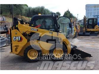 CAT 242D3 Šmykom riadené nakladače