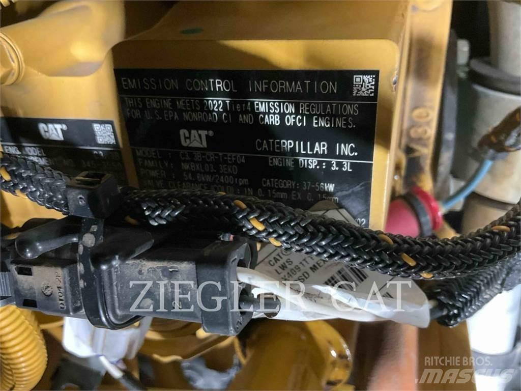 CAT 242D3 Šmykom riadené nakladače