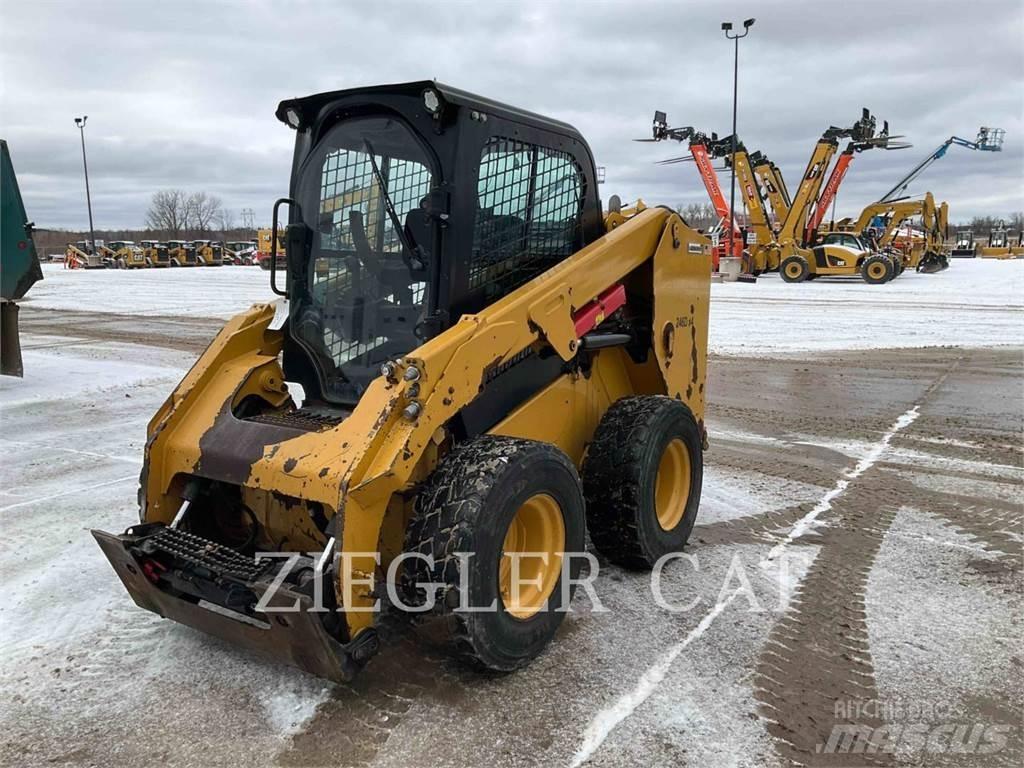 CAT 246D Šmykom riadené nakladače