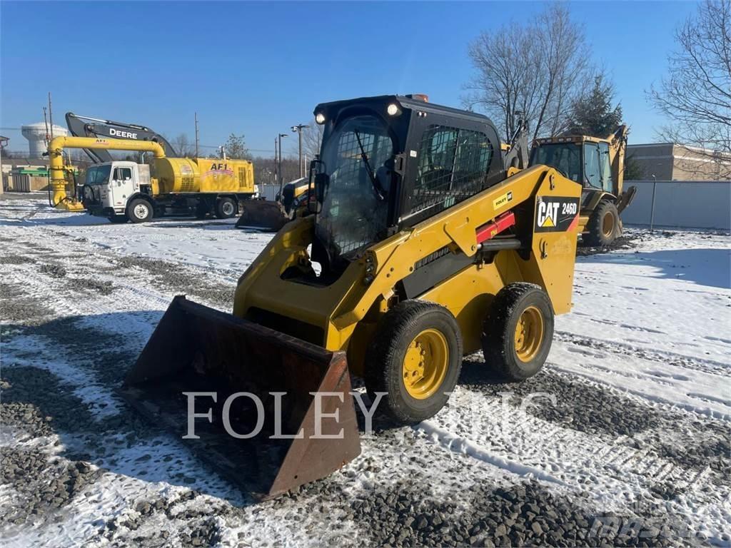 CAT 246D Šmykom riadené nakladače
