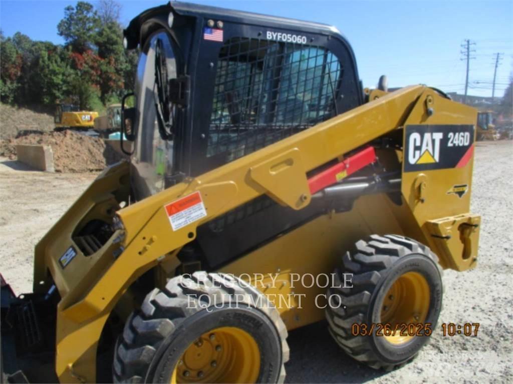 CAT 246D Šmykom riadené nakladače