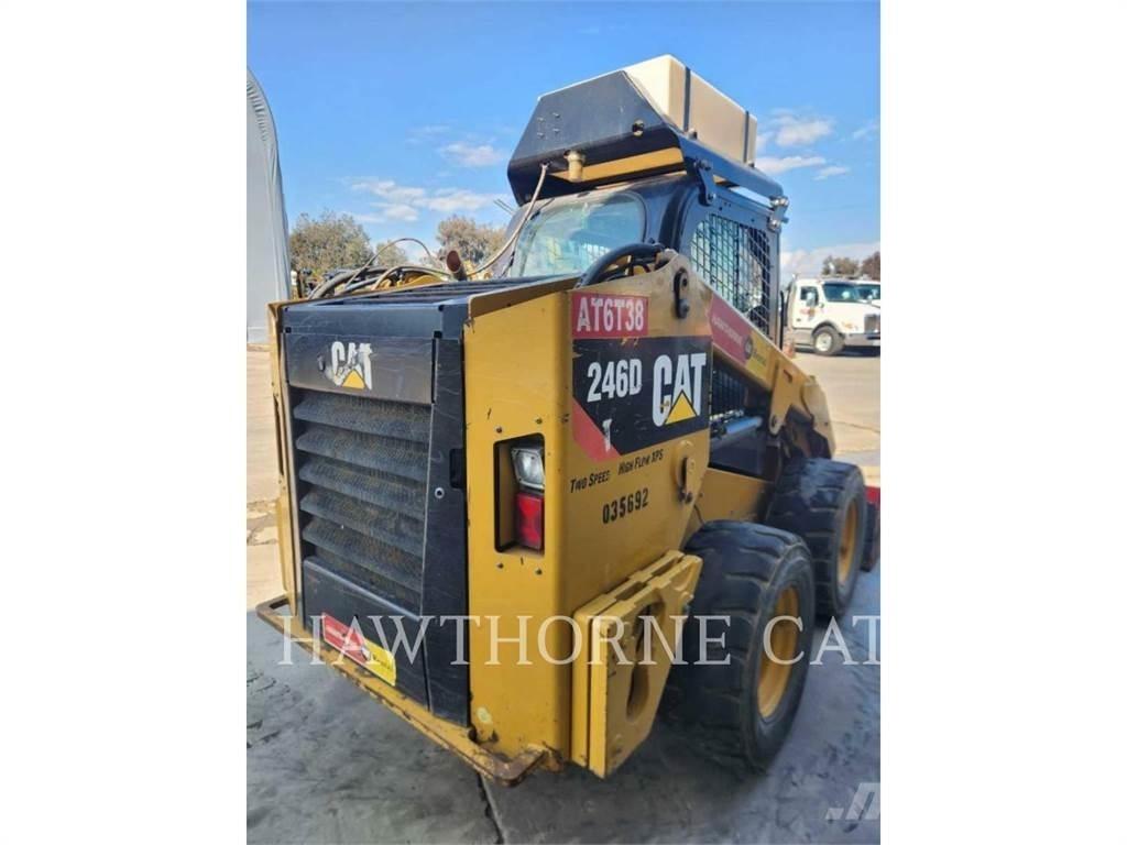 CAT 246D Šmykom riadené nakladače
