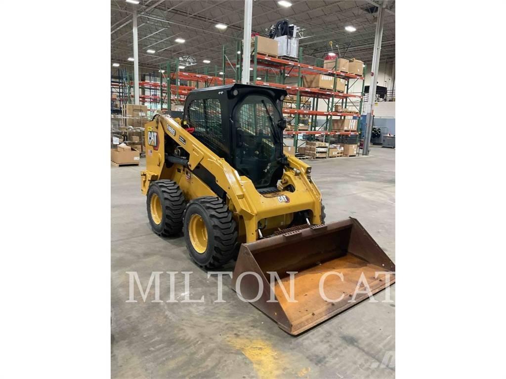 CAT 246D 3 Šmykom riadené nakladače