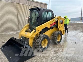CAT 246D3 C3H2 Šmykom riadené nakladače