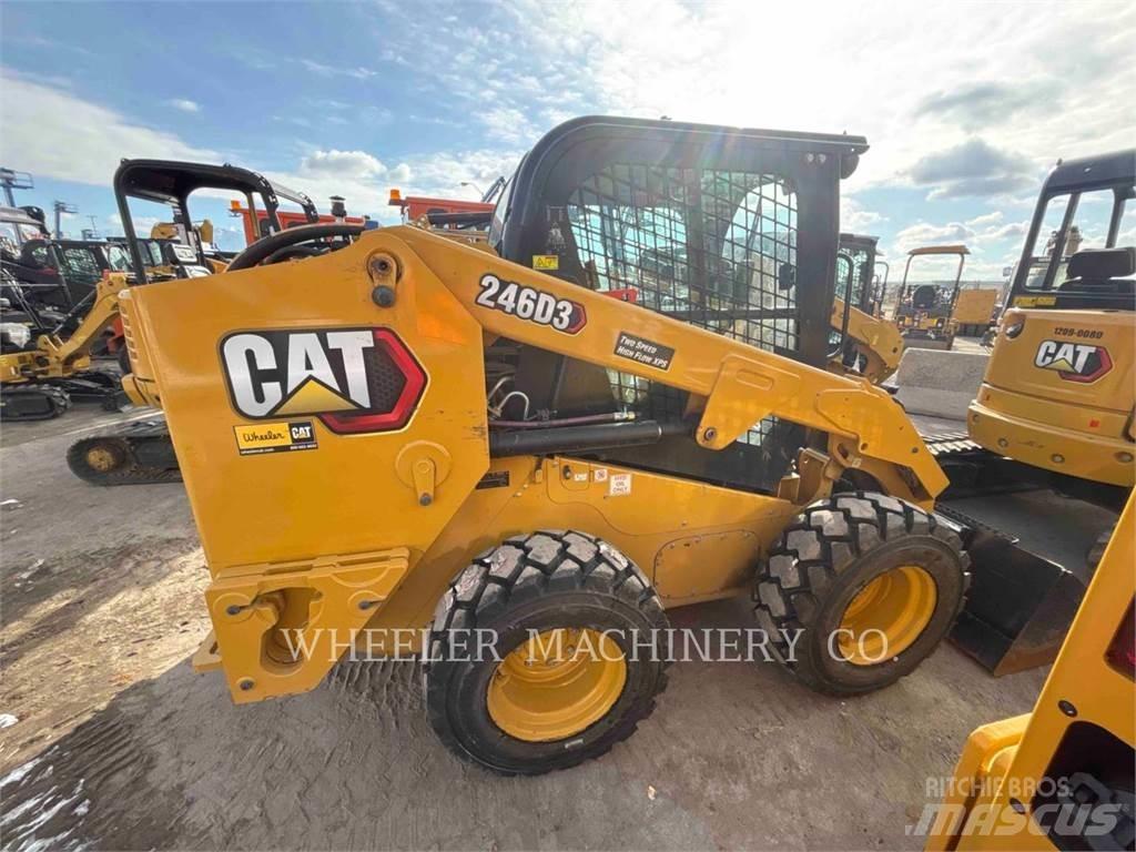 CAT 246D3 C3HF Šmykom riadené nakladače