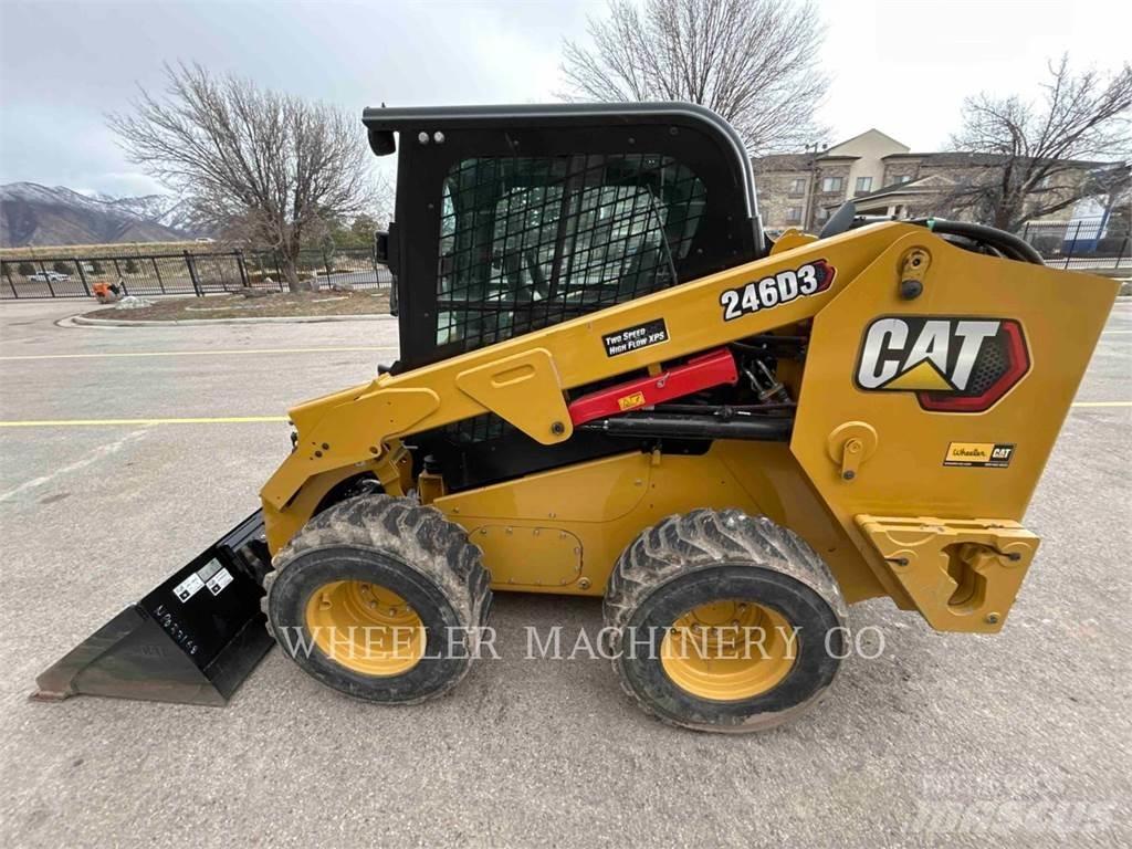 CAT 246D3 C3HF Šmykom riadené nakladače
