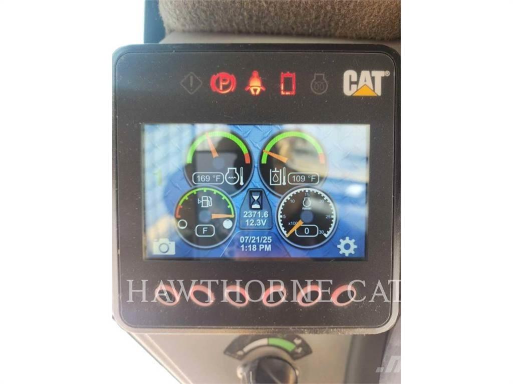 CAT 246D3H2O Šmykom riadené nakladače