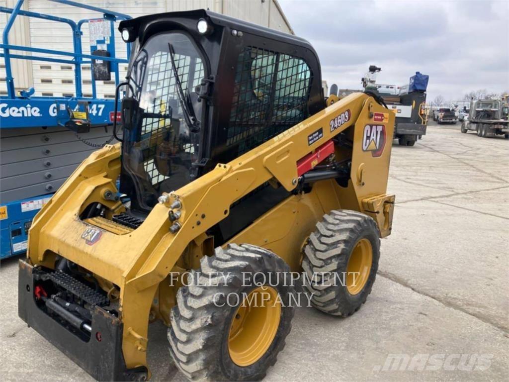 CAT 246D3XPS2C Šmykom riadené nakladače