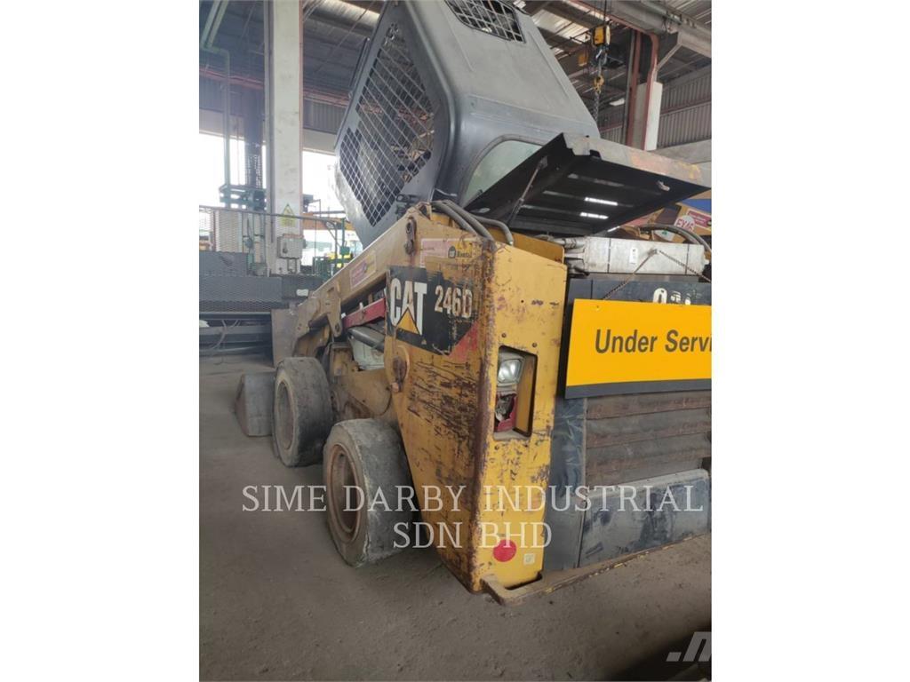 CAT 246DLRC Šmykom riadené nakladače