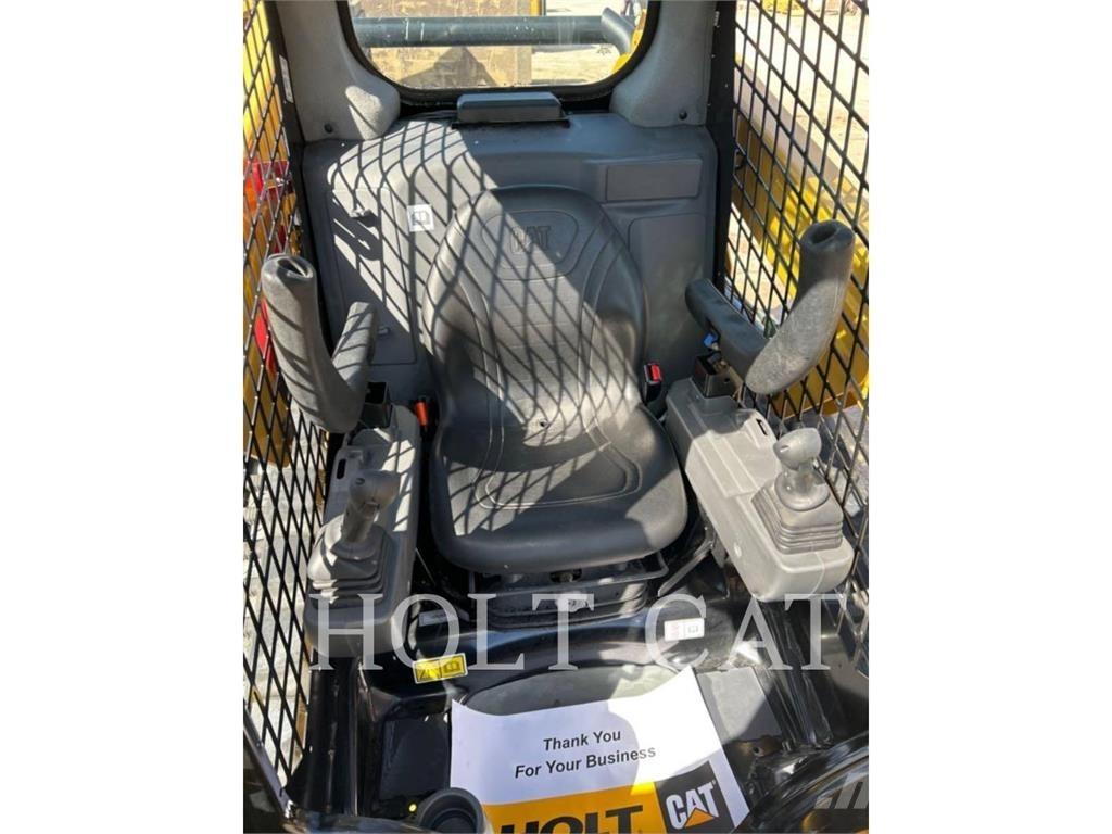 CAT 249D Šmykom riadené nakladače
