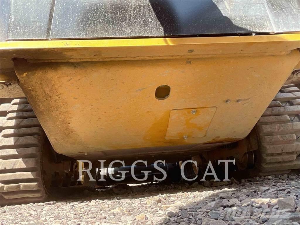 CAT 249D A Šmykom riadené nakladače