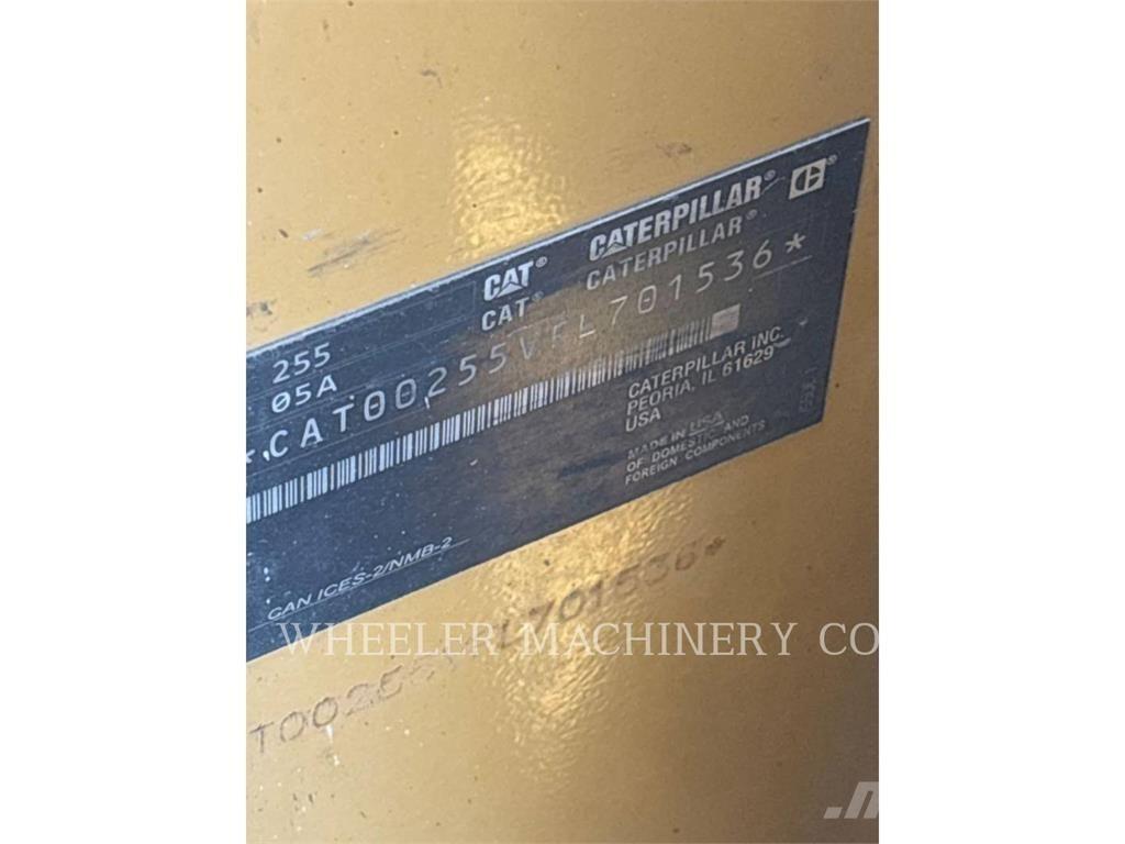 CAT 255 C3HF Pásové nakladače