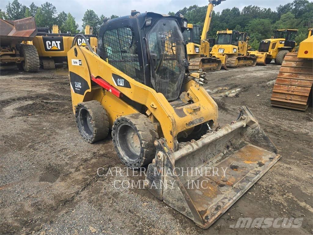 CAT 256C Šmykom riadené nakladače